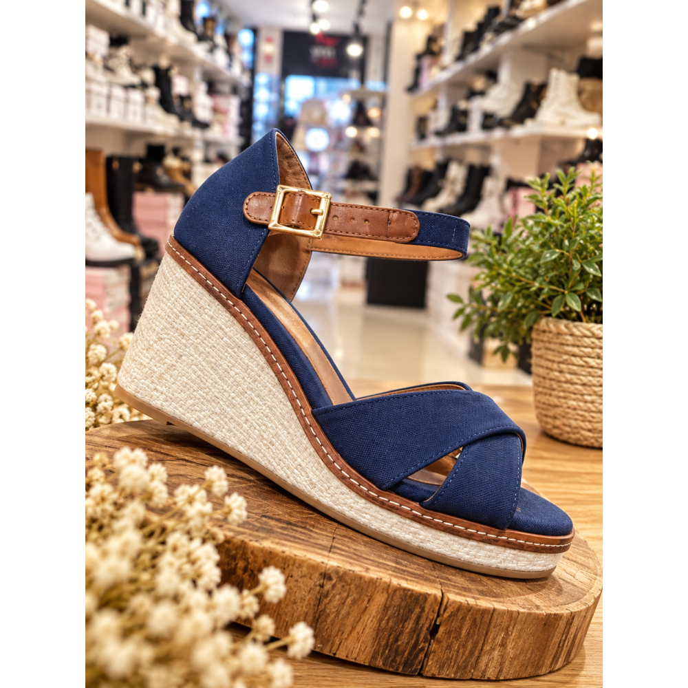 Summer Navy Elegance: Πλατφόρμες με Ψάθινη Υφή!!!